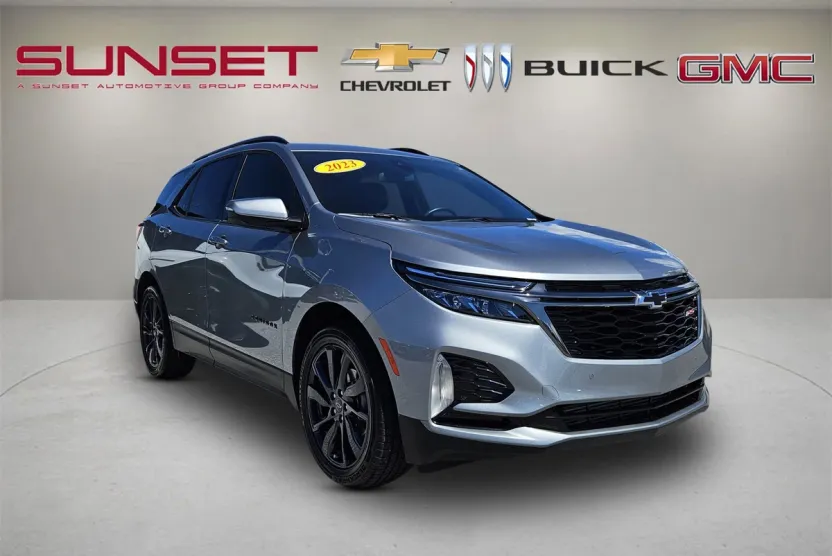 2023 Chevrolet Equinox RS photo 1
