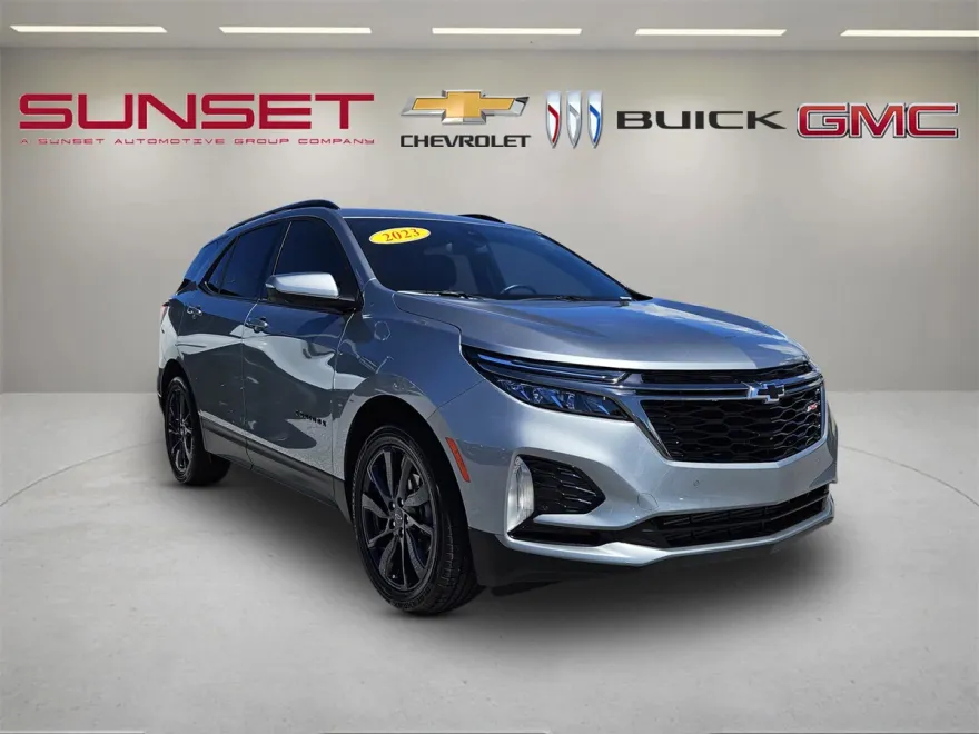 2023 Chevrolet Equinox RS photo 1