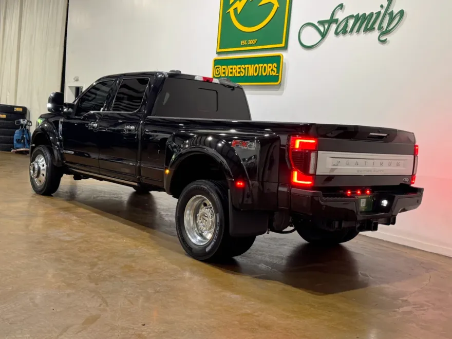 2020 Ford F-450 Platinum photo 1