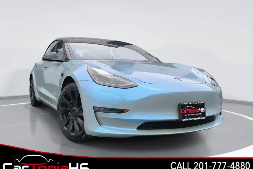 2023 Tesla Model 3 photo 1