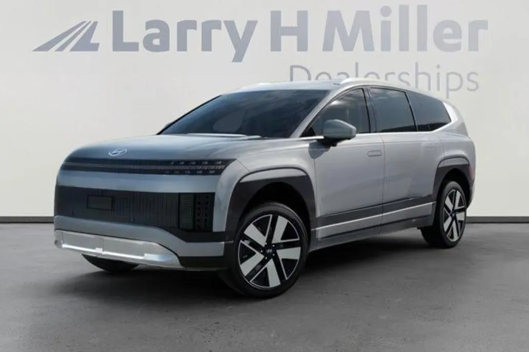 2026 Hyundai Ioniq SEL photo 1