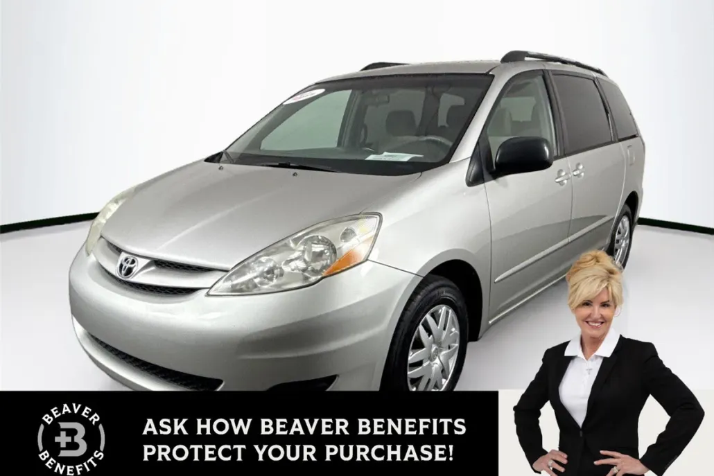 2008 Toyota Sienna LE photo 1