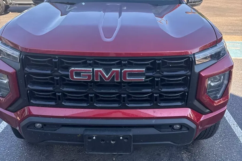 2024 Gmc Canyon Elevation photo 1