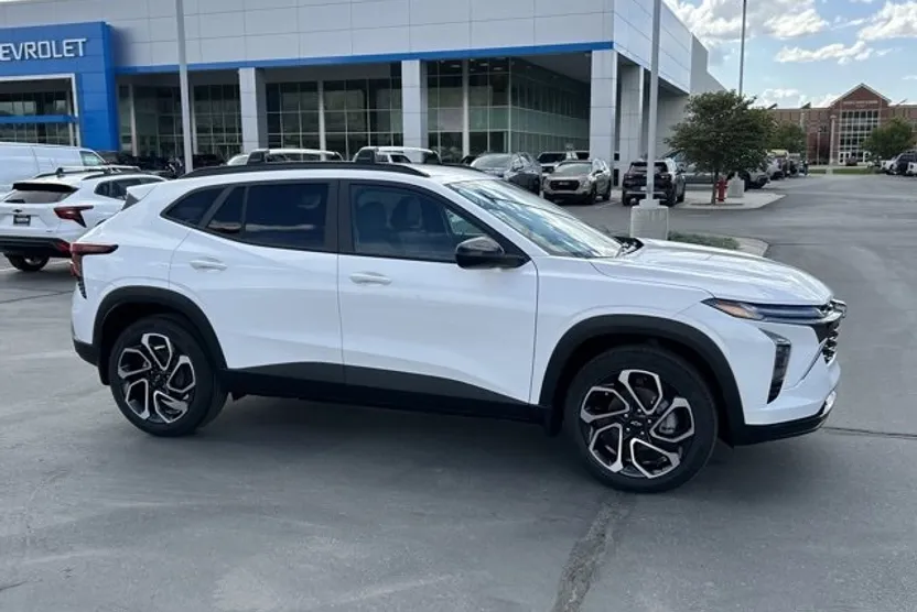 2026 Chevrolet Trax photo 1