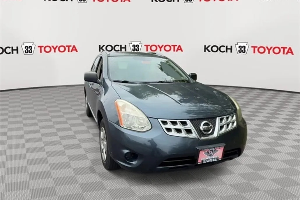 2015 Nissan Rogue Select S photo 1