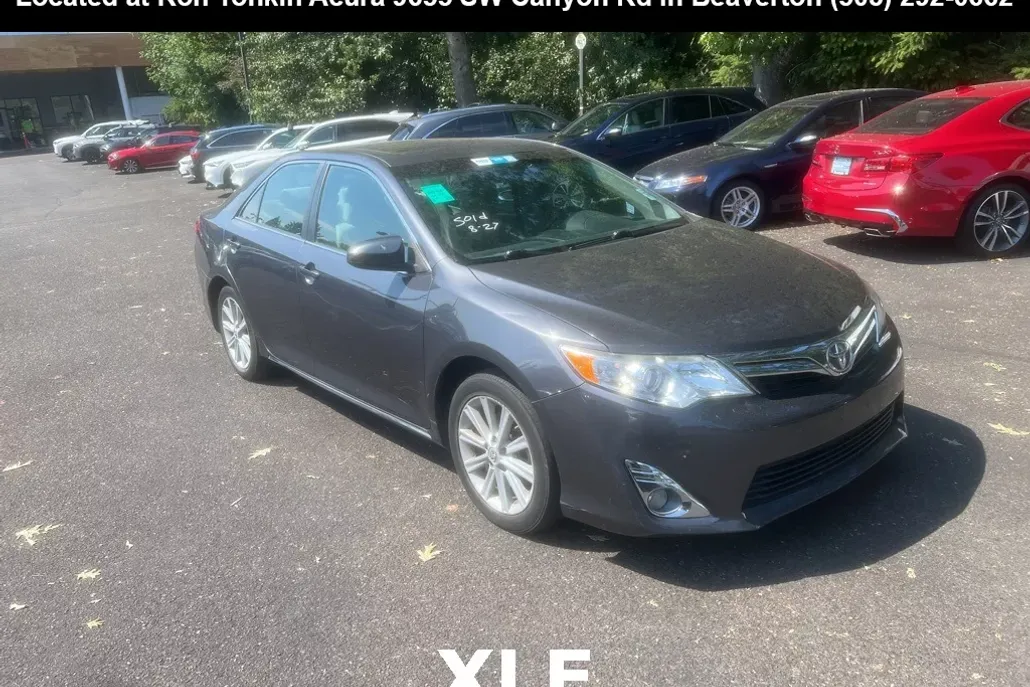 2012 Toyota Camry XLE photo 1