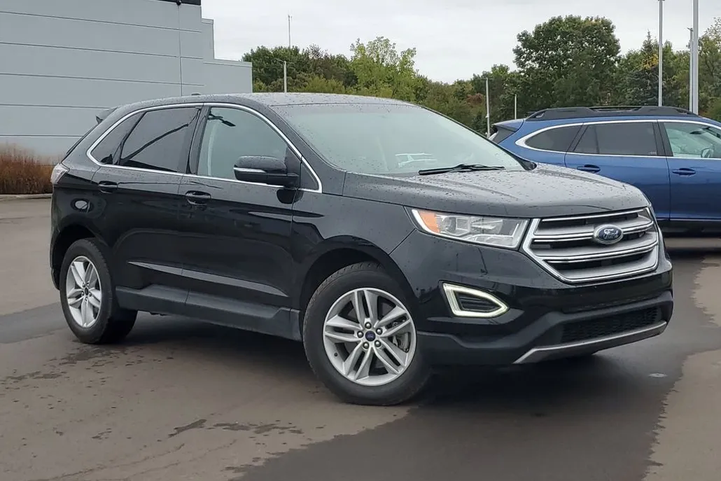 2018 Ford Edge SEL photo 1
