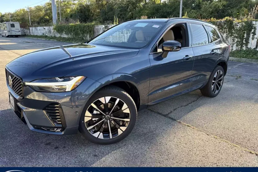 2026 Volvo XC60 B5 Plus photo 1