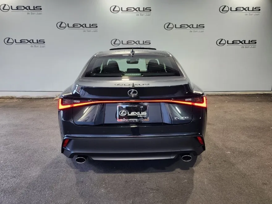 2025 Lexus IS 300 photo 8