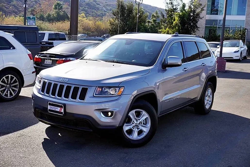 2016 Jeep Grand Cherokee Laredo photo 1