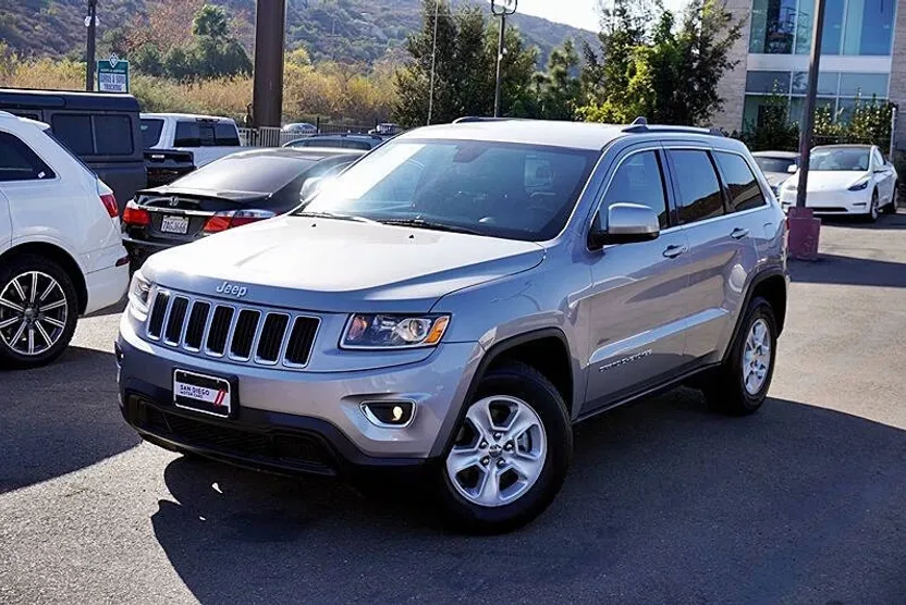 2016 Jeep Grand Cherokee Laredo photo 1