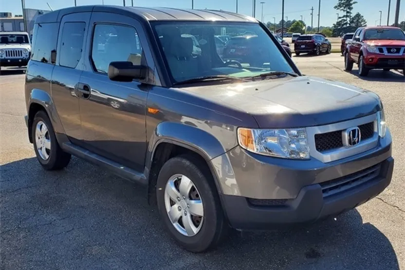 2011 Honda Element LX photo 1