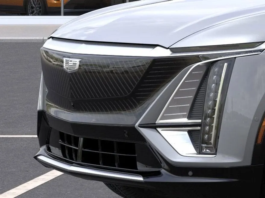 2025 Cadillac Lyriq Luxury photo 13