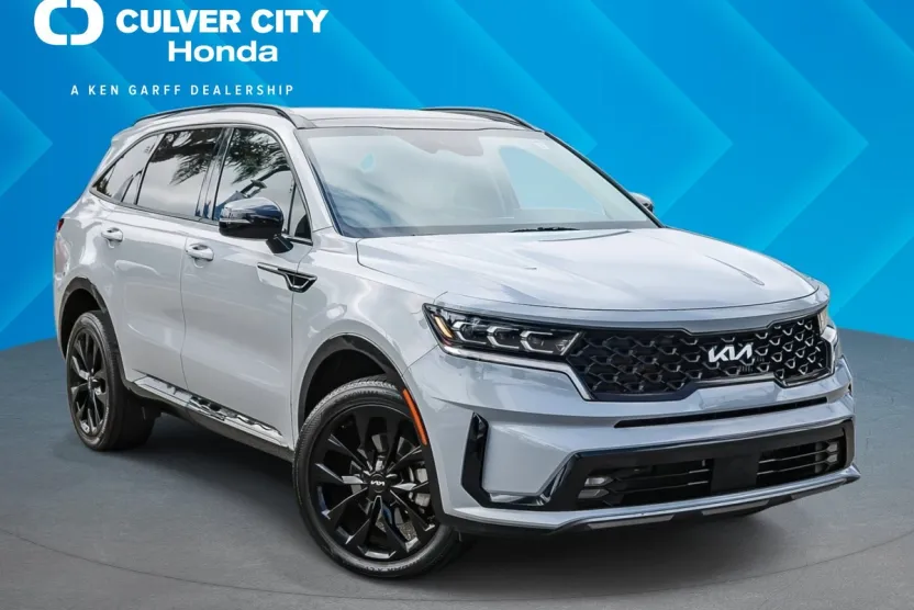 2023 Kia Sorento SX photo 1