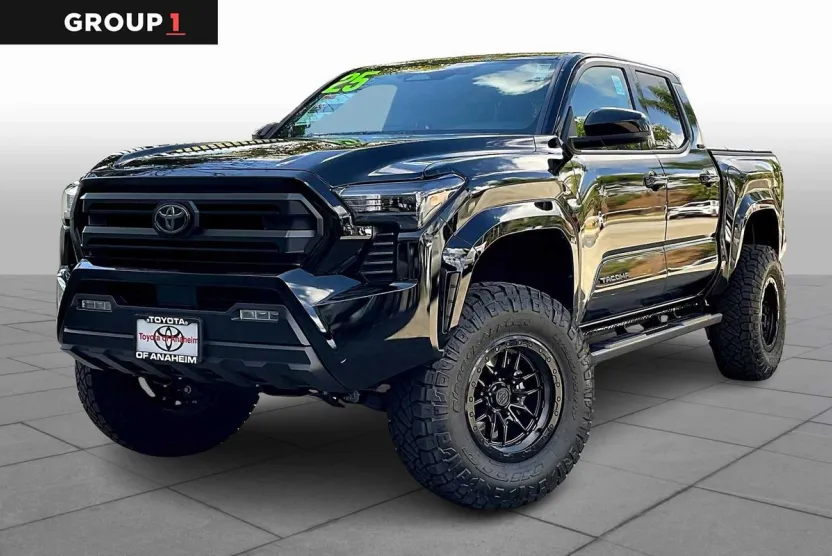 2025 Toyota Tacoma SR5 4x4 Double Cab photo 1