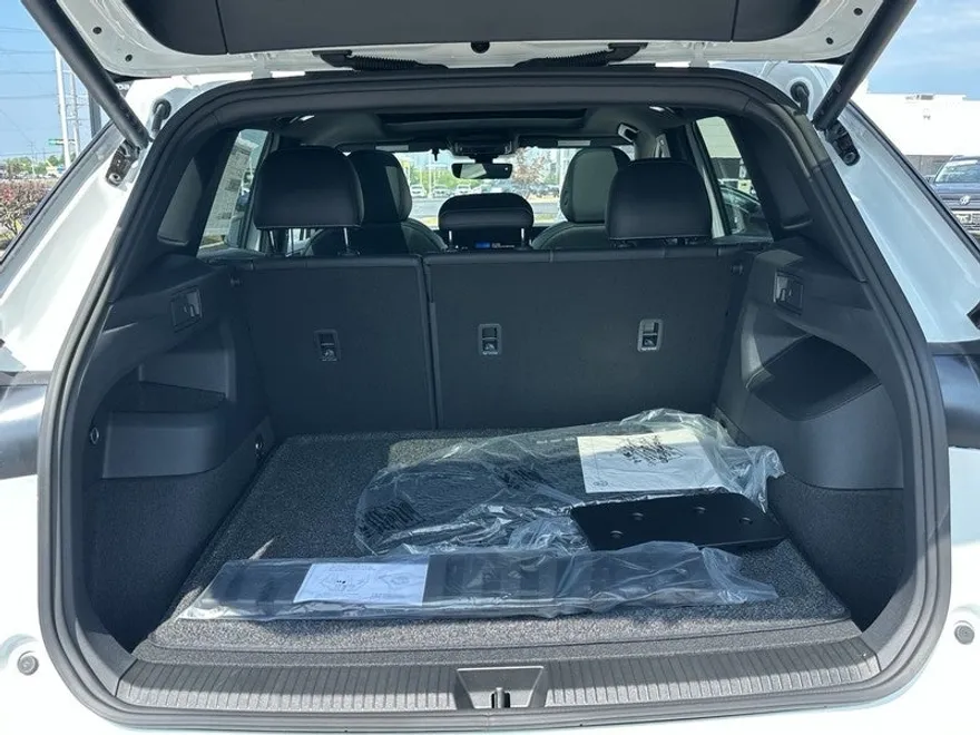 2025 Volkswagen Tiguan SE R-Line Black photo 1