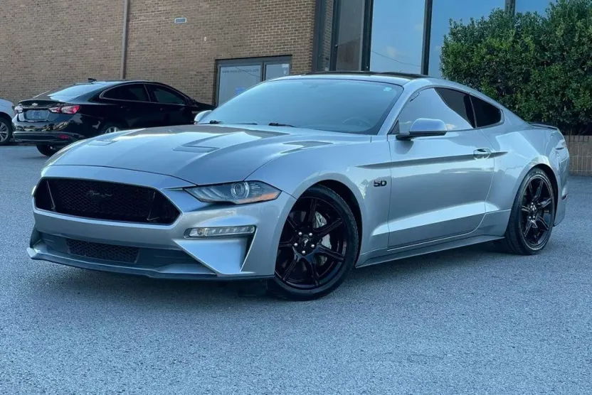 2020 Ford Mustang GT photo 1