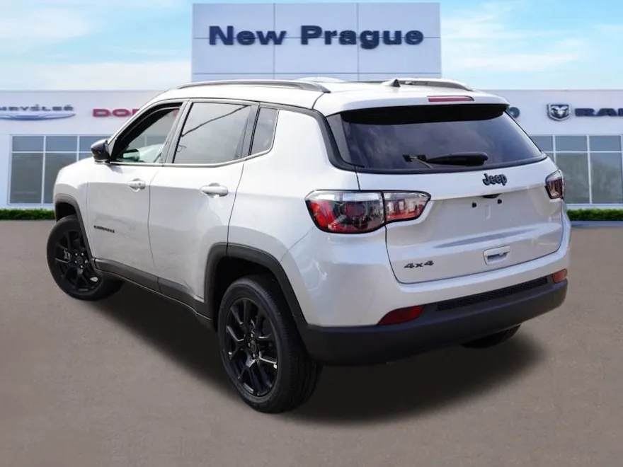 2025 Jeep Compass Latitude photo 1