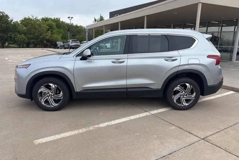 2023 Hyundai Santa Fe SEL photo 1