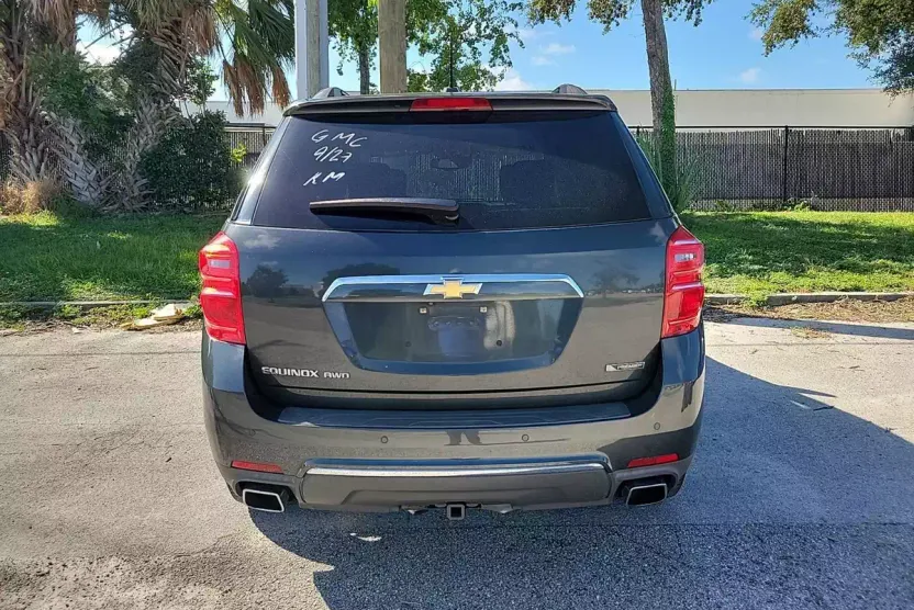 2017 Chevrolet Equinox Premier photo 1