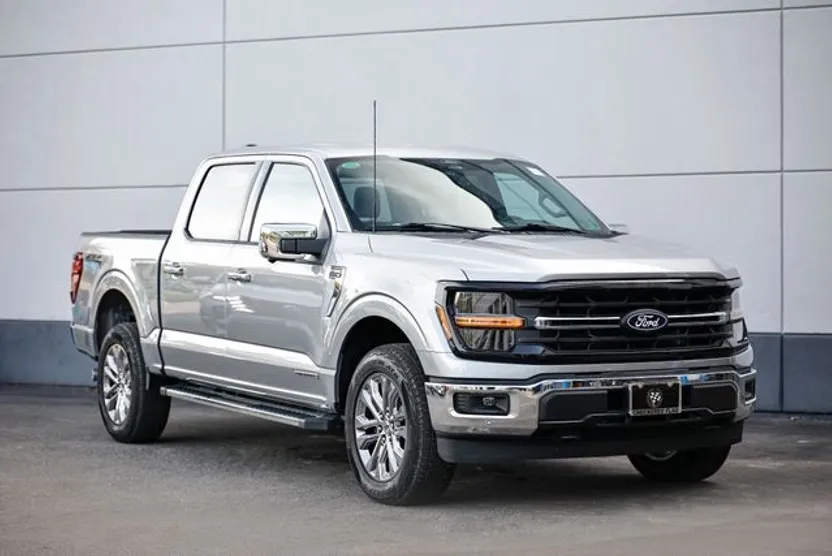 2024 Ford F-150 XLT photo 1