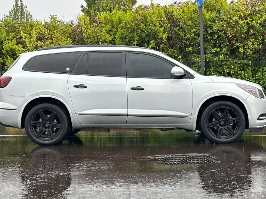 2017 Buick Enclave Premium photo 1