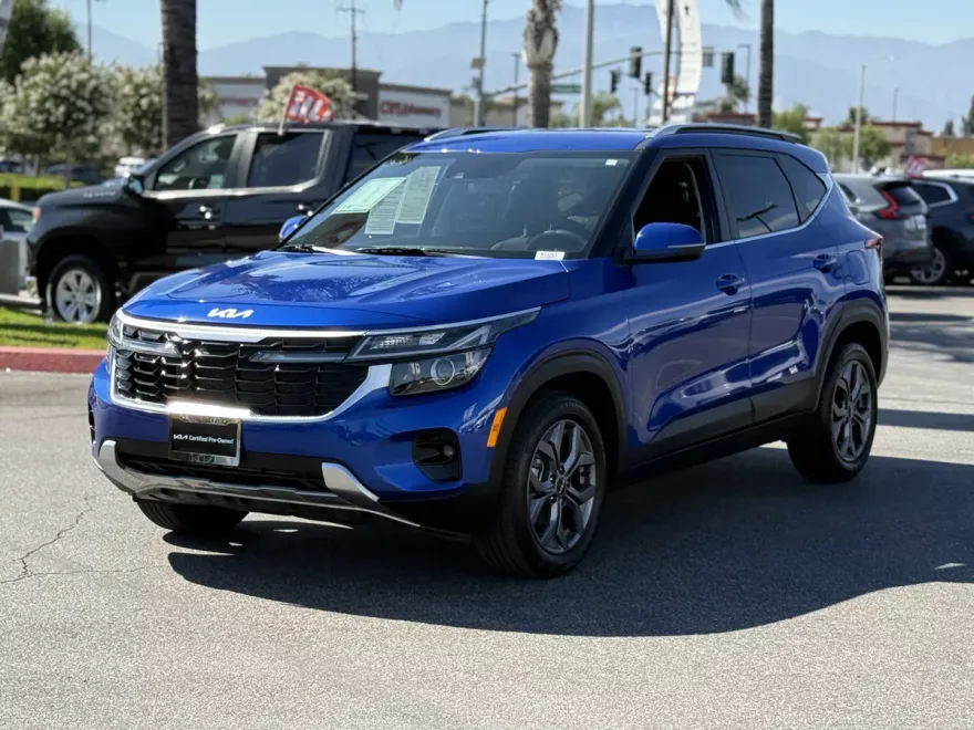 2024 Kia Seltos SX photo 1