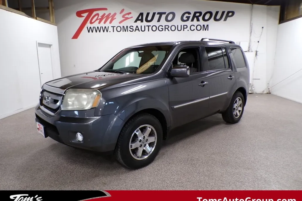 2011 Honda Pilot Touring photo 1