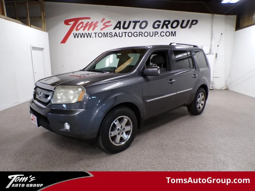 2011 Honda Pilot Touring photo 1