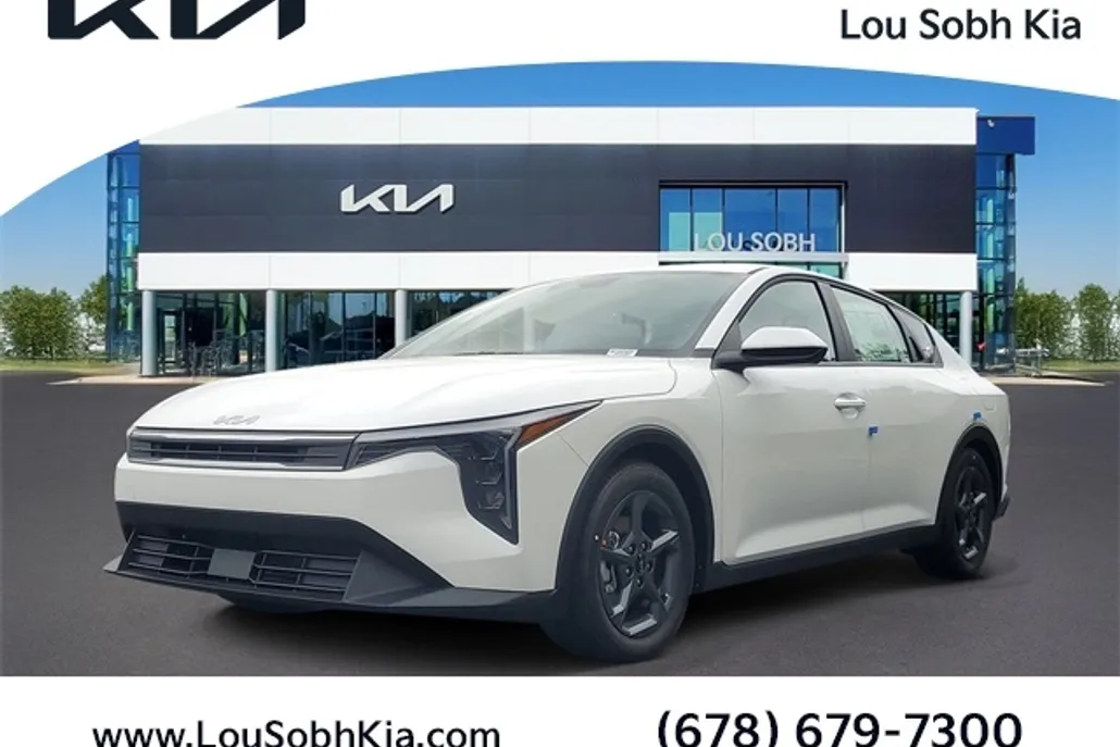 2025 Kia K4 LXS photo 1