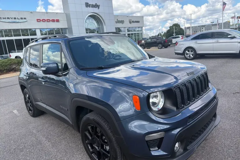 2020 Jeep Renegade Altitude photo 1