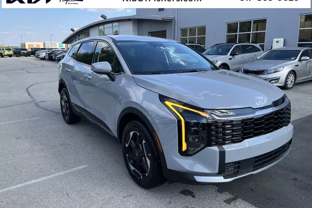 2026 Kia Sportage Hybrid S photo 1
