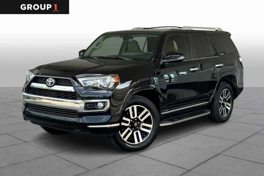 2017 Toyota 4Runner Limited photo 1