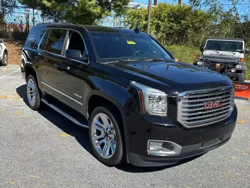 2019 Gmc Yukon SLT photo 1