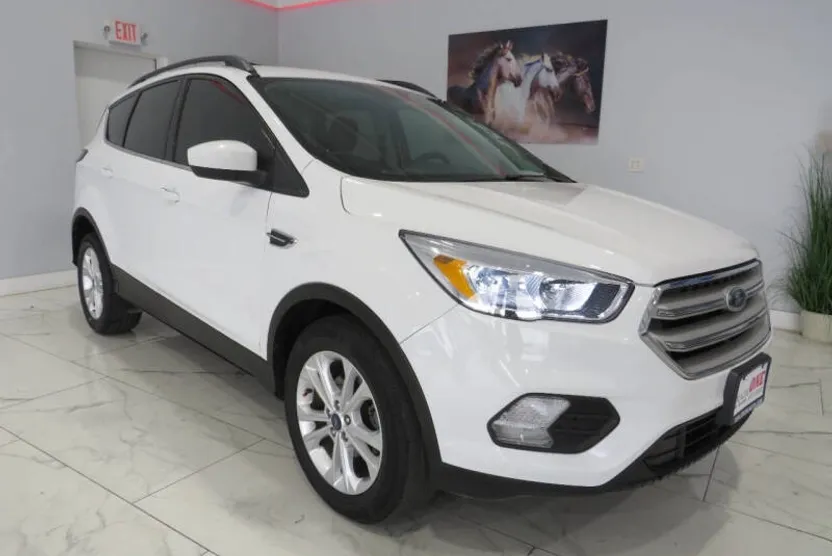 2018 Ford Escape SE photo 1