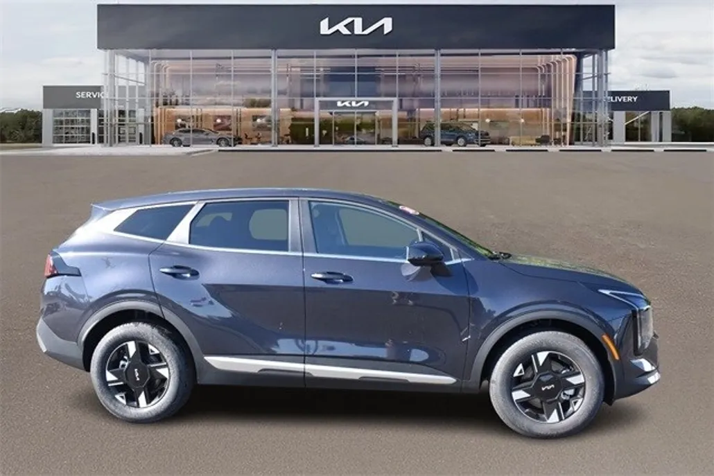2026 Kia Sportage LX photo 1