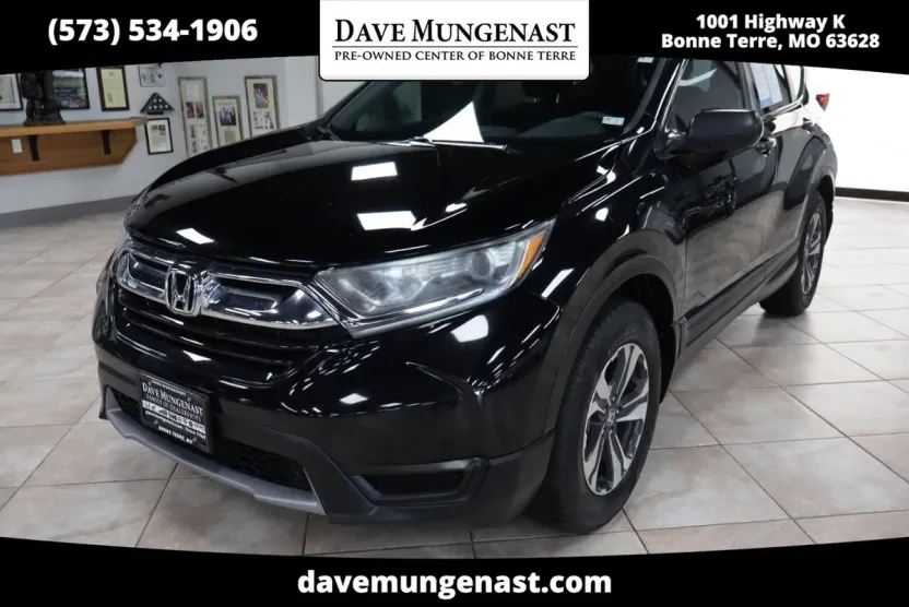 2017 Honda CR-V LX photo 1