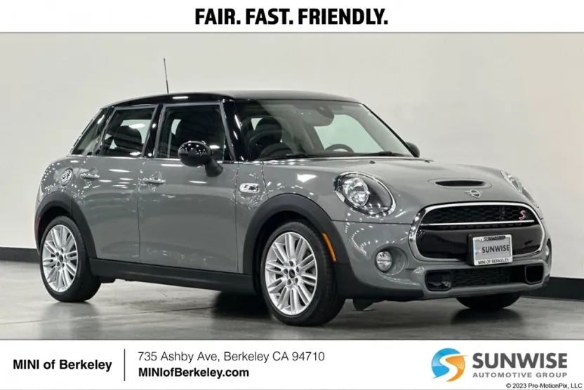 2019 Mini Cooper 4 Door Hardtop Signature photo 1