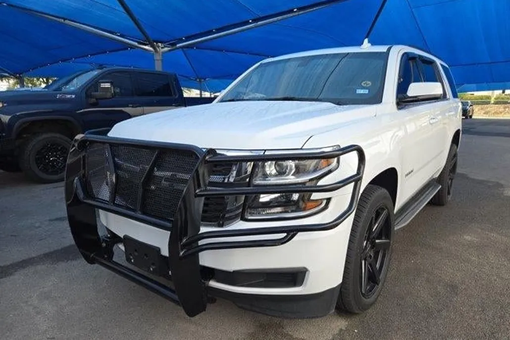 2018 Chevrolet Tahoe LS photo 1