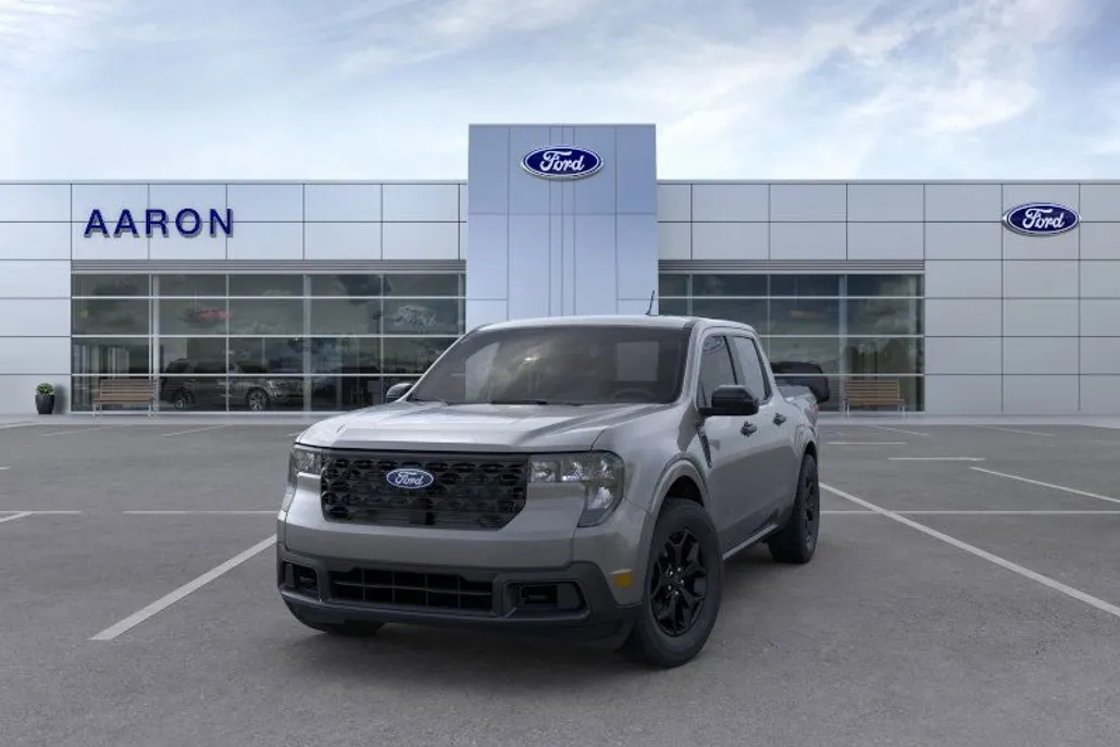 2025 Ford Maverick XLT photo 1