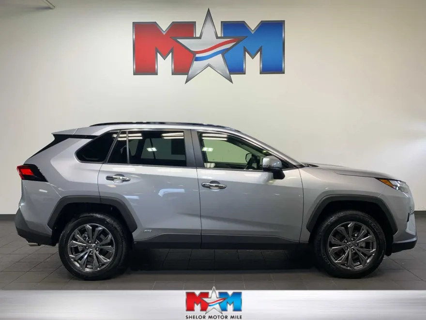 2025 Toyota RAV4 Hybrid Limited photo 1
