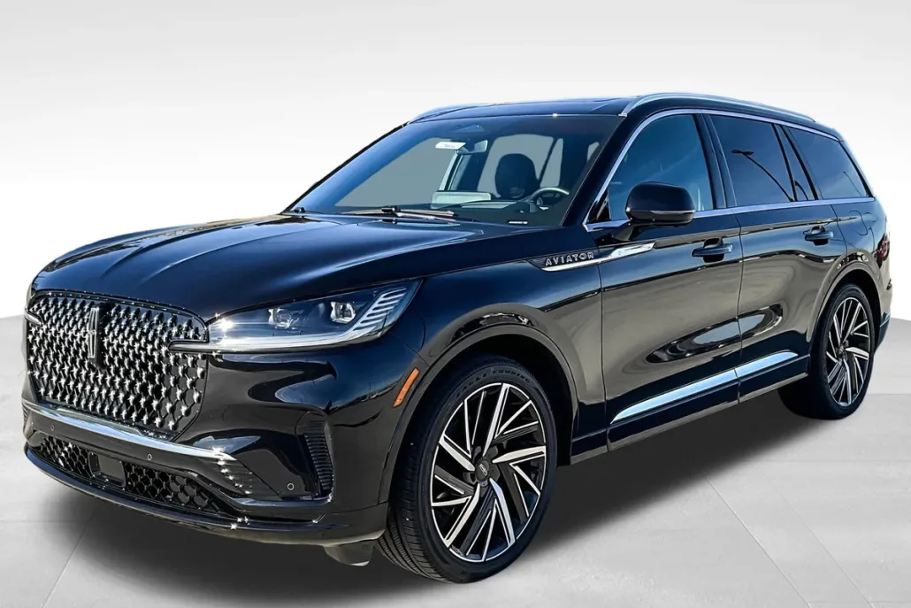 2025 Lincoln Aviator Black Label photo 1