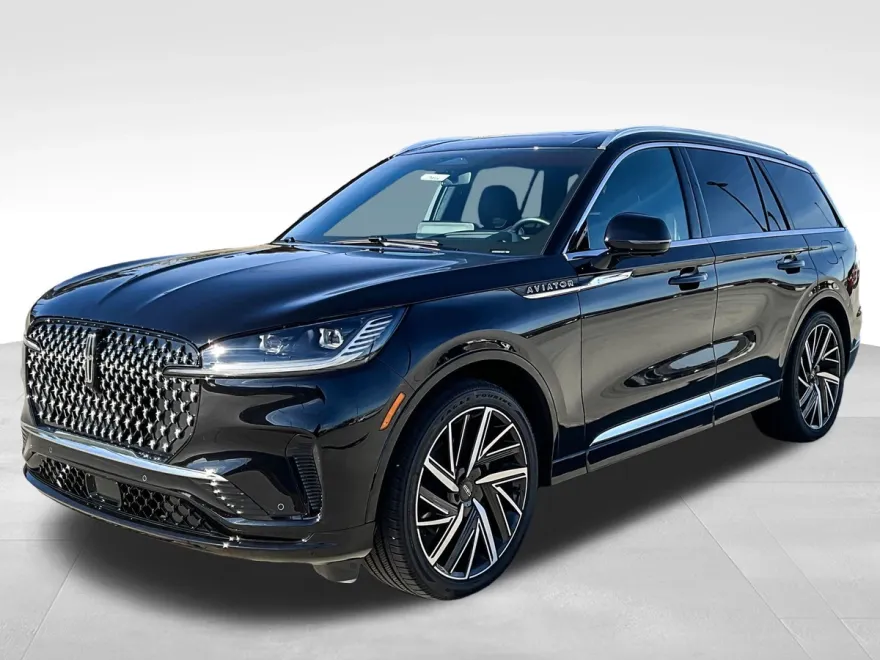 2025 Lincoln Aviator Black Label photo 1