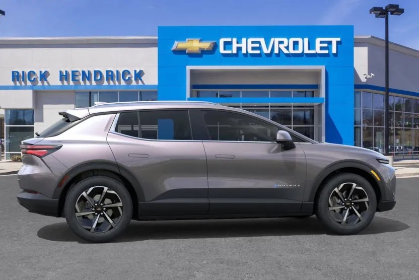 2026 Chevrolet Equinox EV 1LT photo 1