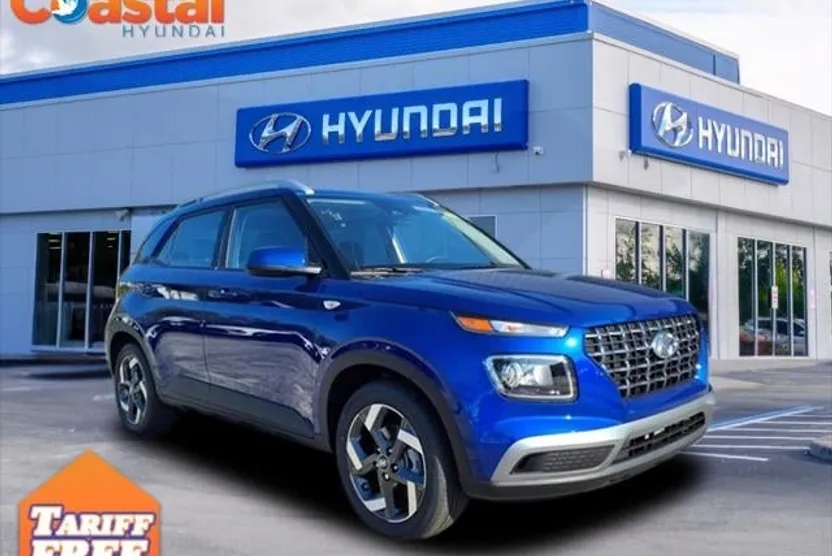 2025 Hyundai Venue SEL photo 1