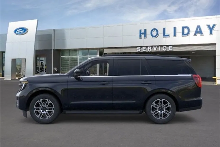 2025 Ford Expedition photo 1