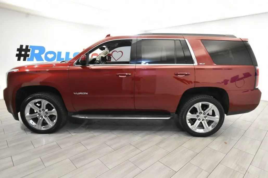 2016 Gmc Yukon SLT photo 1