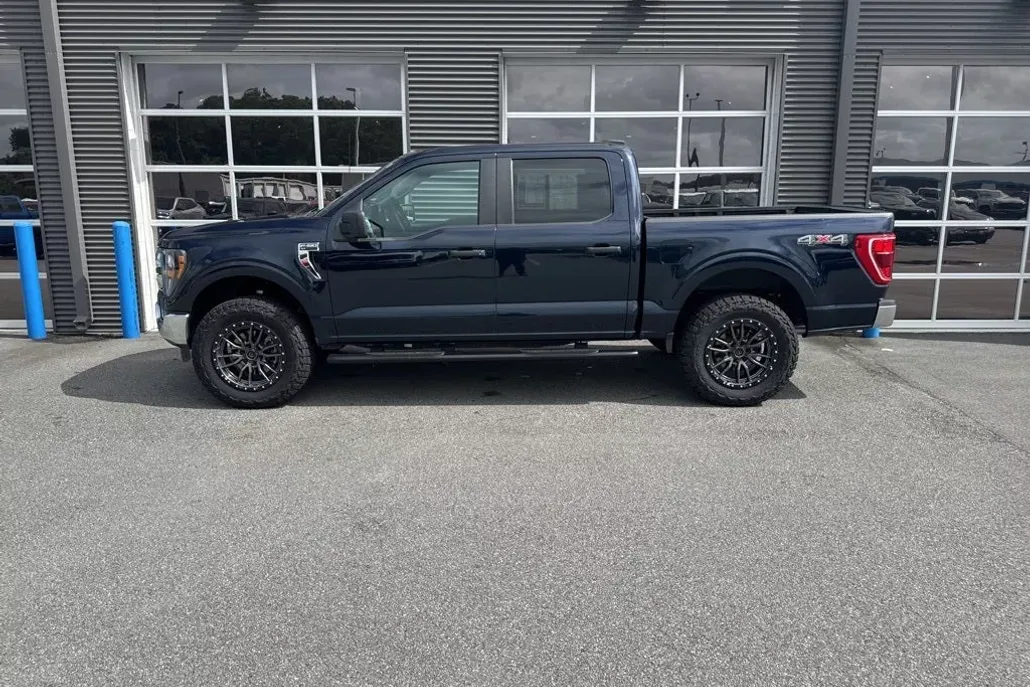 2023 Ford F-150 XLT photo 1