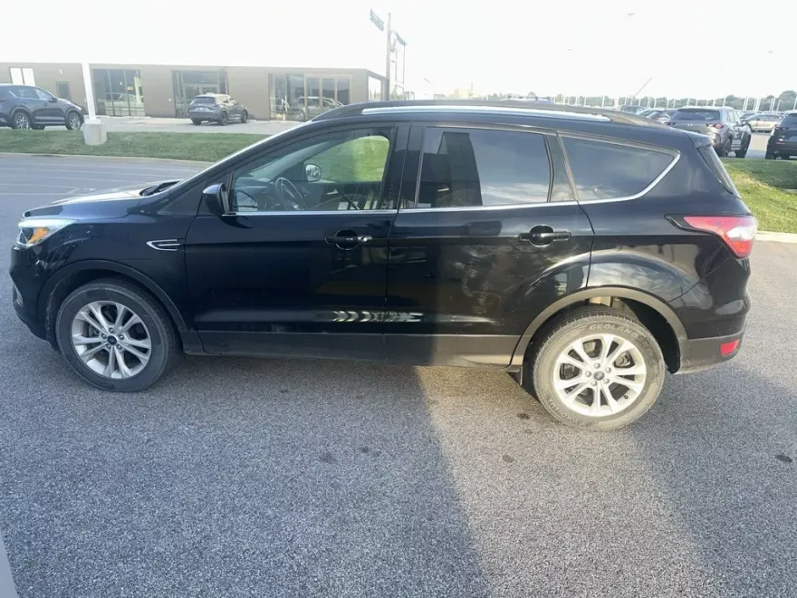2018 Ford Escape SE photo 1