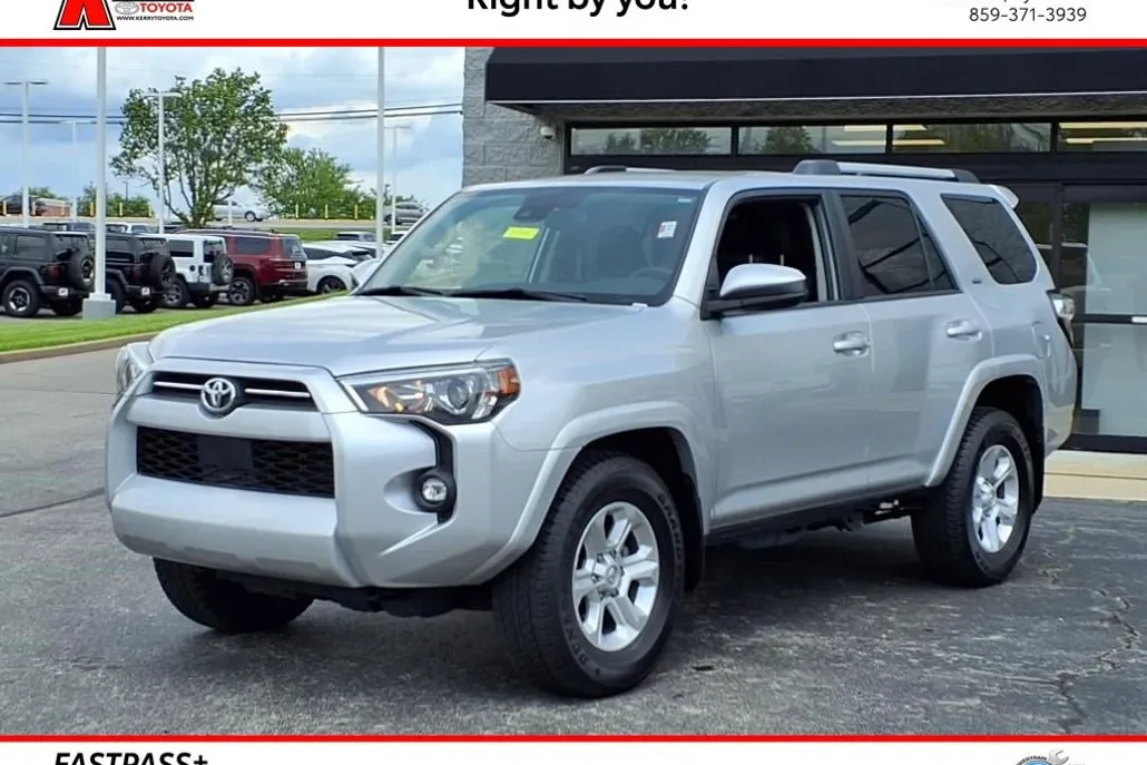 2024 Toyota 4Runner SR5 photo 1